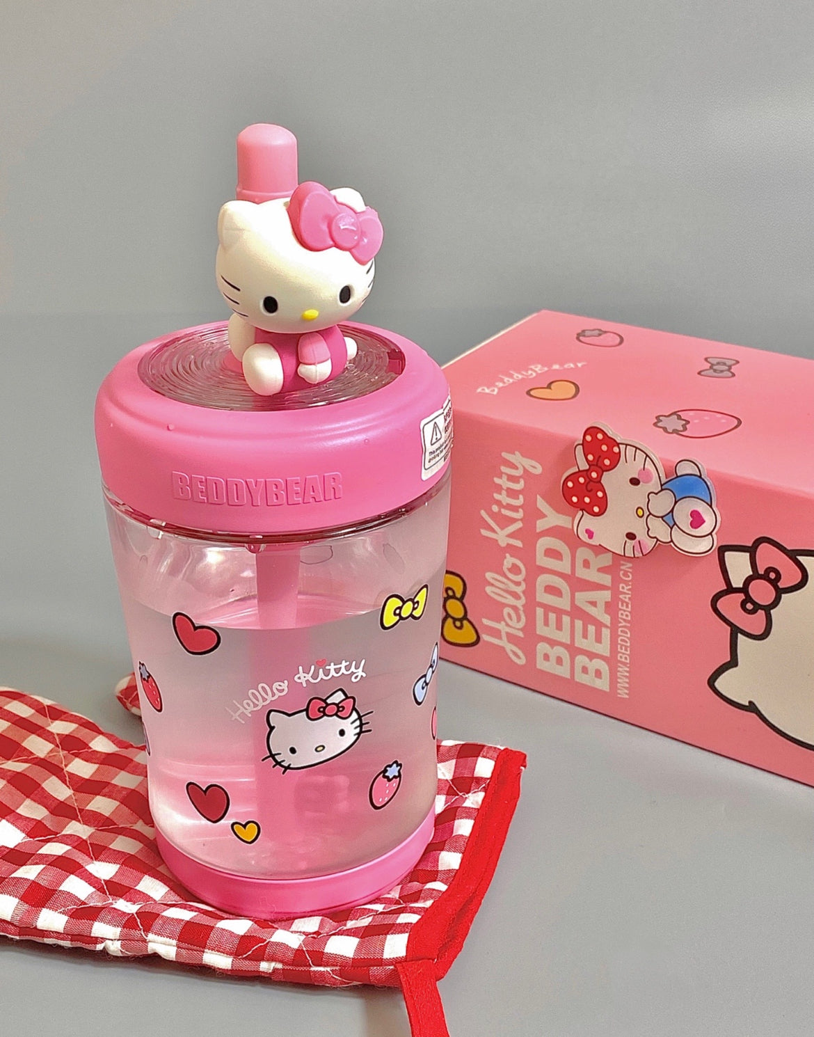 Sario Kitty Tumbler ship out within 3 day's